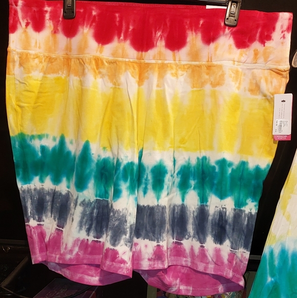 Lane Bryant Pride Collection - Picture 3 of 9